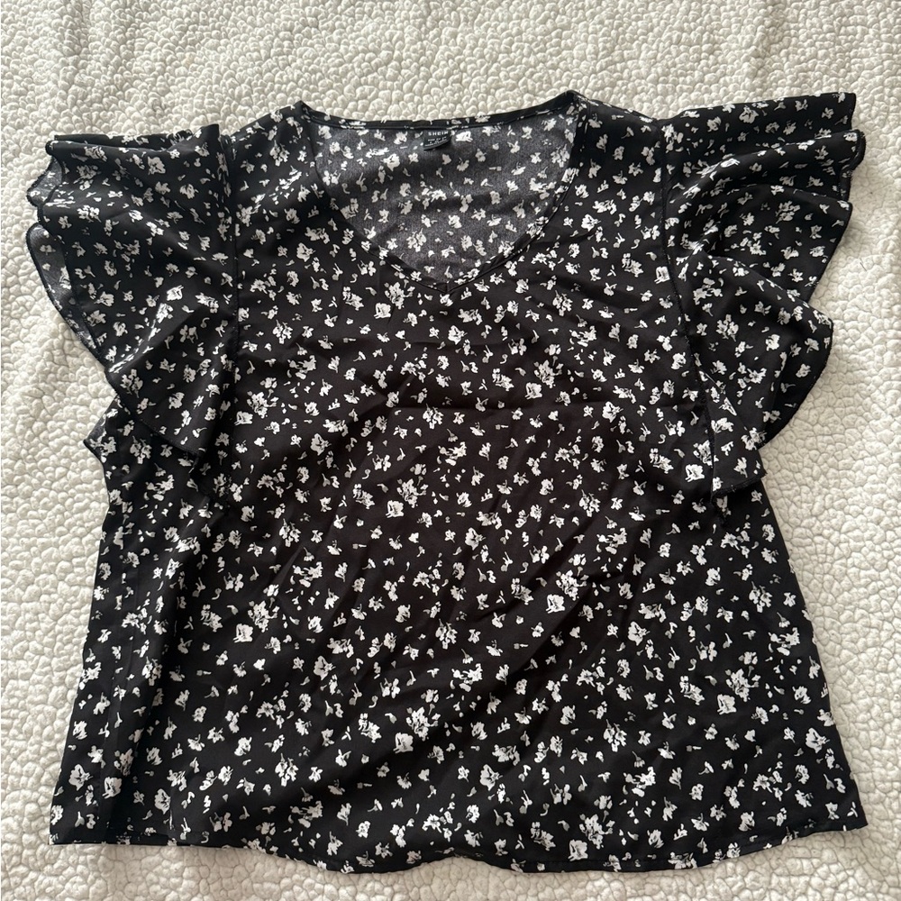 SHEIN Black and White Floral Blouse